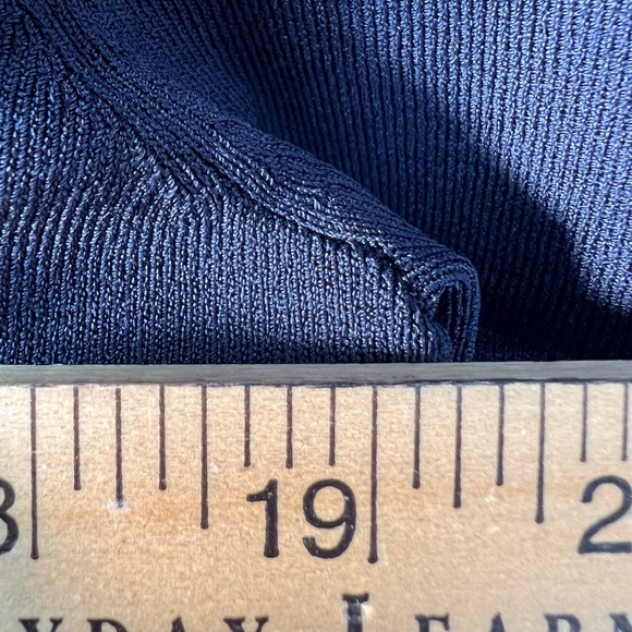 Jaeger knit short sleeve sweater - Picture 2 of 6